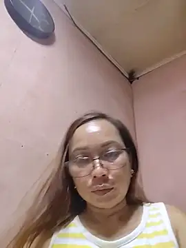 Snapshot of asianwet4u chatting on June 9, 4:40 pm asianwet4u online show from June 9, 4:40 pm
