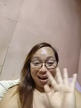 Snapshot of asianwet4u chatting on June 14, 4:42 pm asianwet4u online show from June 14, 4:42 pm