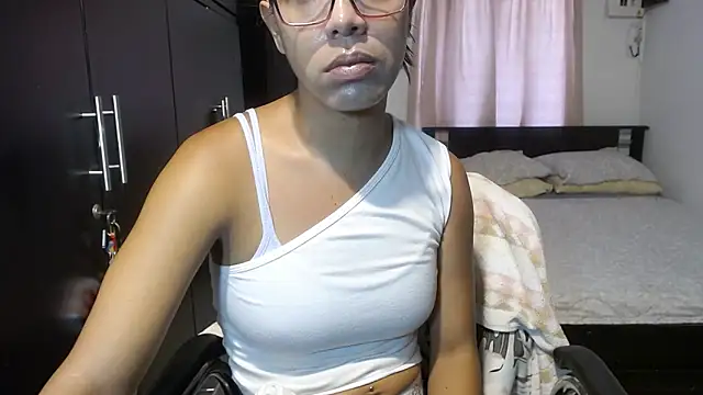 sensual nataliee online show from January 28, 4:41 pm