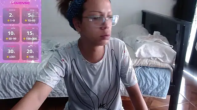 sensual nataliee online show from March 18, 1:36 pm