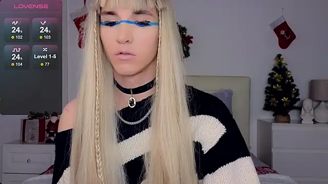 Snapshot of HelenSpellman chatting on January 7, 10:19 pm HelenSpellman online show from January 7, 10:19 pm