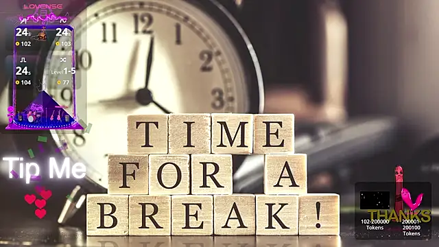 Snapshot of HelenSpellman chatting on February 5, 8:02 pm HelenSpellman online show from February 5, 8:02 pm