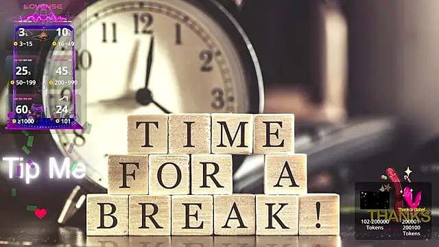 Snapshot of HelenSpellman chatting on February 13, 2:29 am HelenSpellman online show from February 13, 2:29 am