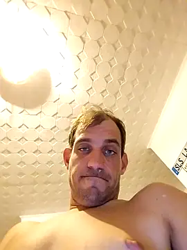 Snapshot of Codymc89 chatting on September 19, 6:41 pm Codymc89 online show from September 19, 6:41 pm