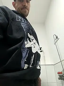 Snapshot of Codymc89 chatting on October 10, 5:12 pm Codymc89 online show from October 10, 5:12 pm