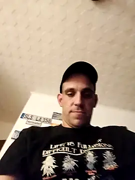 Snapshot of Codymc89 chatting on October 19, 9:59 pm Codymc89 online show from October 19, 9:59 pm