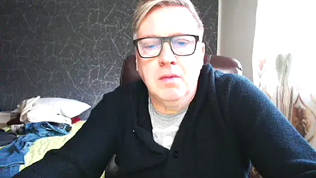 RobertStripX online show from February 7, 2:47 pm