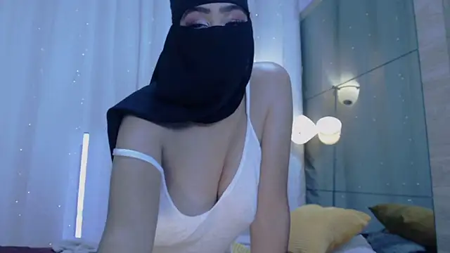 Snapshot of sweet_diazzz chatting on September 23, 7:17 pm sweet diazzz online show from September 23, 7:17 pm