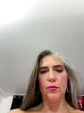 Snapshot of Alimela chatting on November 1, 5:09 am Alimela online show from November 1, 5:09 am