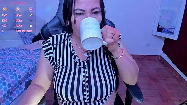 esmeralda milf online show from March 11, 9:37 pm