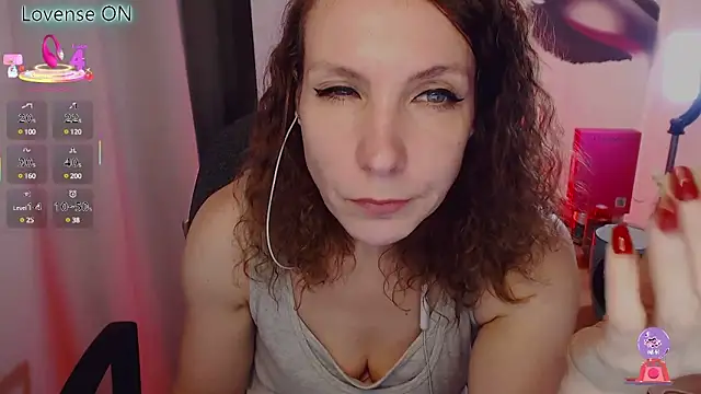 Snapshot of JohansonKatie chatting on March 22, 12:25 pm JohansonKatie online show from March 22, 12:25 pm