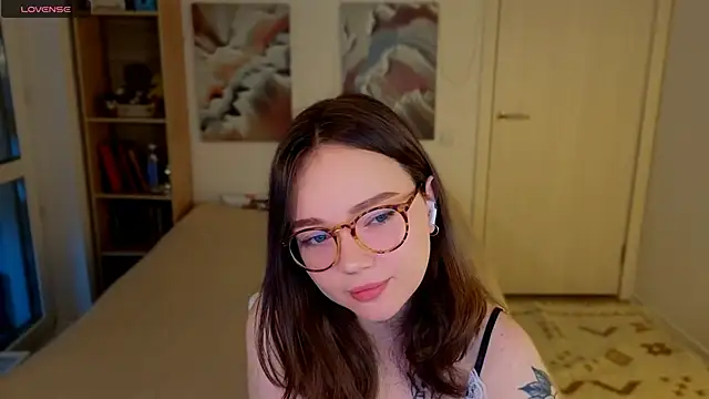 MilenaSaint online show from April 16, 4:13 am