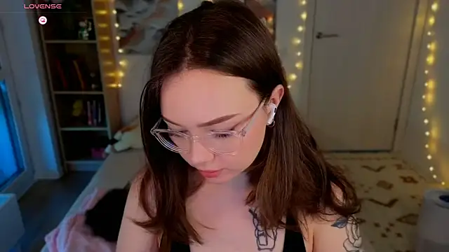 MilenaSaint online show from July 17, 3:35 am