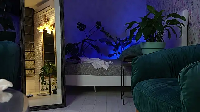 ClaraBendover online show from March 23, 8:13 pm