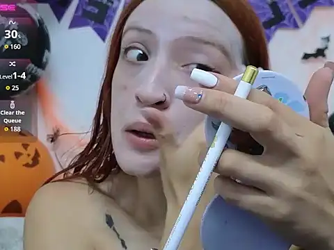 ninaa fox online show from October 31, 2:51 pm