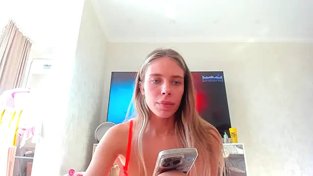 Snapshot of Iris_cherry chatting on February 10, 8:31 am Iris cherry online show from February 10, 8:31 am