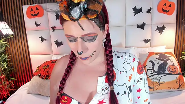 Snapshot of naughty_flower18 chatting on October 25, 10:37 pm naughty flower18 online show from October 25, 10:37 pm