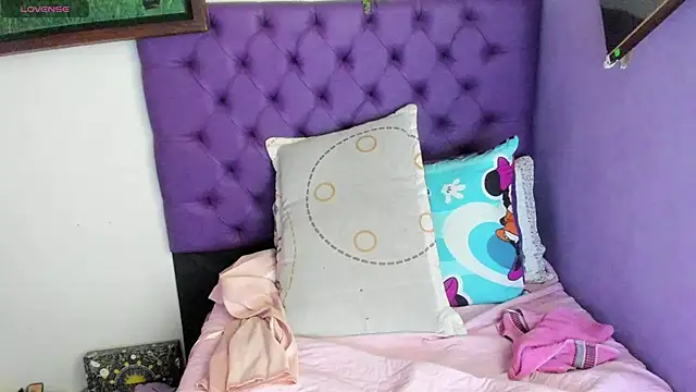 Margoth clain online show from April 4, 12:35 pm