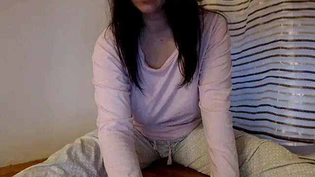 Snapshot of SofiaLenis chatting on December 14, 2:11 pm SofiaLenis online show from December 14, 2:11 pm