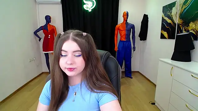 Snapshot of NicoleFoxery chatting on January 29, 6:18 pm NicoleFoxery online show from January 29, 6:18 pm