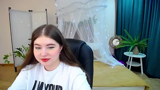 Snapshot of NicoleFoxery chatting on March 9, 6:21 pm NicoleFoxery online show from March 9, 6:21 pm