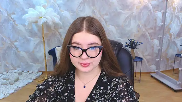 Snapshot of NicoleFoxery chatting on November 14, 6:17 pm NicoleFoxery online show from November 14, 6:17 pm