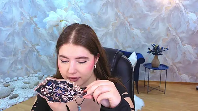 Snapshot of NicoleFoxery chatting on November 29, 6:22 pm NicoleFoxery online show from November 29, 6:22 pm