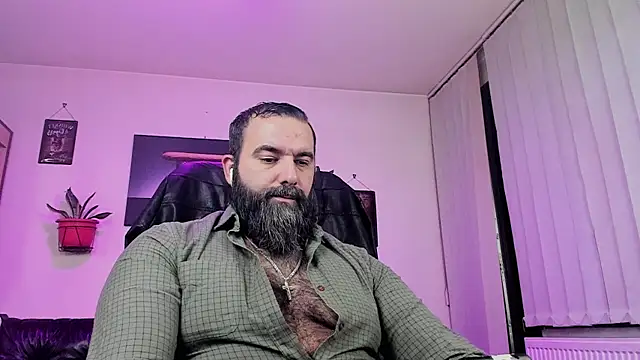 Snapshot of ChristophJules chatting on December 11, 11:21 pm ChristophJules online show from December 11, 11:21 pm