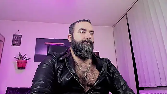 Snapshot of ChristophJules chatting on December 18, 1:05 am ChristophJules online show from December 18, 1:05 am