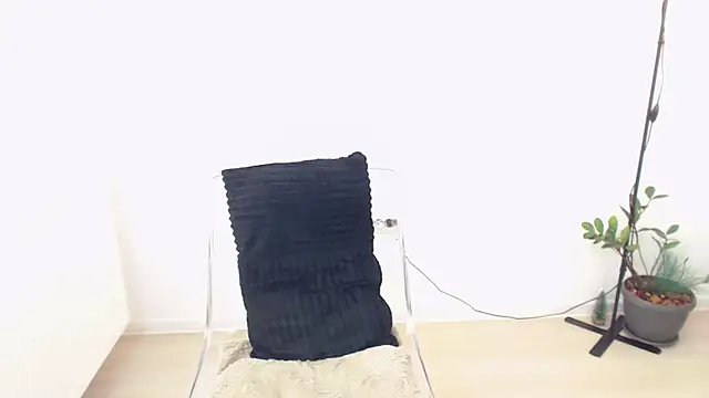 KathyWest online show from April 6, 5:30 am