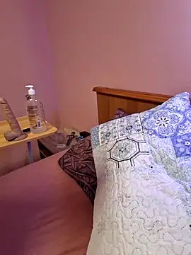 Hot Azaleea online show from January 11, 7:13 am