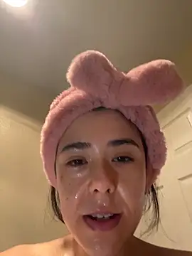 Snapshot of Evie-Luna chatting on January 16, 6:56 pm Evie-Luna online show from January 16, 6:56 pm