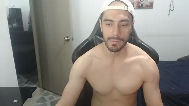 samuelgarcia  online show from April 8, 4:12 am