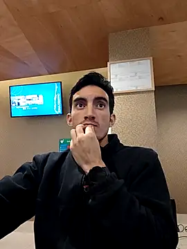 TommyMomentum online show from March 29, 6:46 am