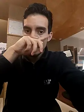 TommyMomentum online show from April 5, 2:53 am