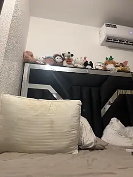 Snapshot of Sexifantasia chatting on March 3, 2:39 am Sexifantasia online show from March 3, 2:39 am