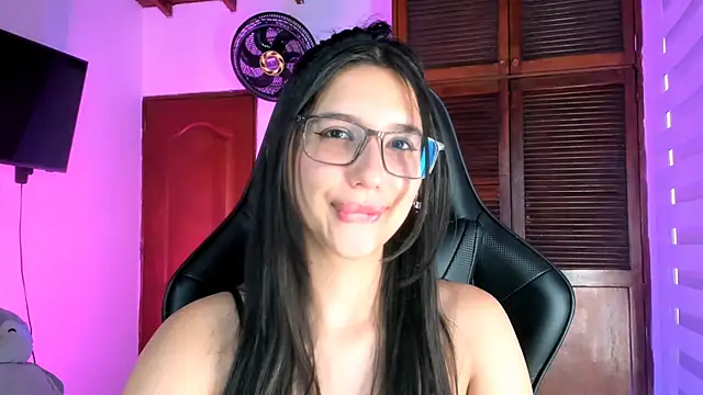 Luniverse online show from November 5, 8:42 pm