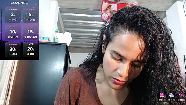 Snapshot of jasminne_ chatting on January 15, 4:54 pm jasminne online show from January 15, 4:54 pm