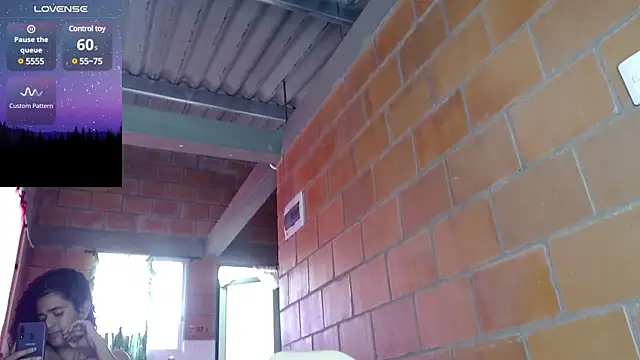 Snapshot of jasminne_ chatting on February 7, 6:34 pm jasminne online show from February 7, 6:34 pm