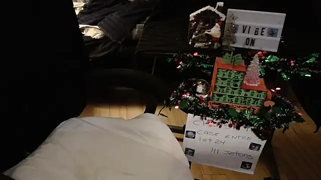 Snapshot of Cocotinexo chatting on December 22, 5:37 am Cocotinexo online show from December 22, 5:37 am