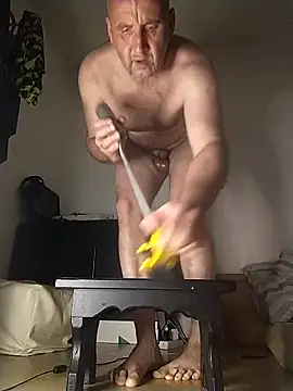 milosek81 online show from March 2, 11:55 pm