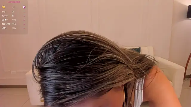 Snapshot of MiaRoberts1 chatting on March 6, 2:40 pm MiaRoberts1 online show from March 6, 2:40 pm