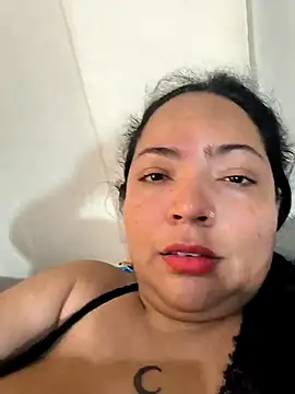 Snapshot of NIKOLE1301 chatting on November 5, 2:39 pm NIKOLE1301 online show from November 5, 2:39 pm