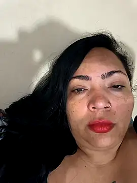 Snapshot of NIKOLE1301 chatting on November 20, 2:06 pm NIKOLE1301 online show from November 20, 2:06 pm