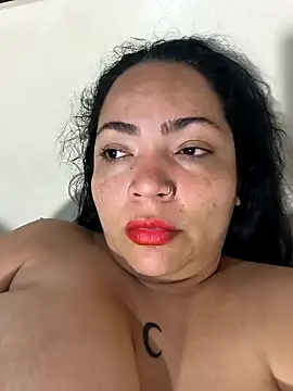 Snapshot of NIKOLE1301 chatting on November 22, 2:21 am NIKOLE1301 online show from November 22, 2:21 am