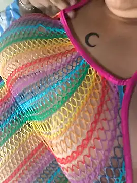 Snapshot of NIKOLE1301 chatting on December 3, 9:02 pm NIKOLE1301 online show from December 3, 9:02 pm