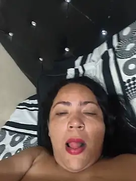 NIKOLE1301 online show from June 18, 2:21 pm