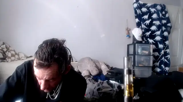 lickthecat online show from October 10, 9:47 pm