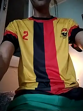 Snapshot of yourboysexy19 chatting on December 4, 3:38 am yourboysexy19 online show from December 4, 3:38 am