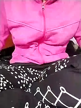 Snapshot of loveyou246 chatting on January 10, 6:09 am loveyou246 online show from January 10, 6:09 am